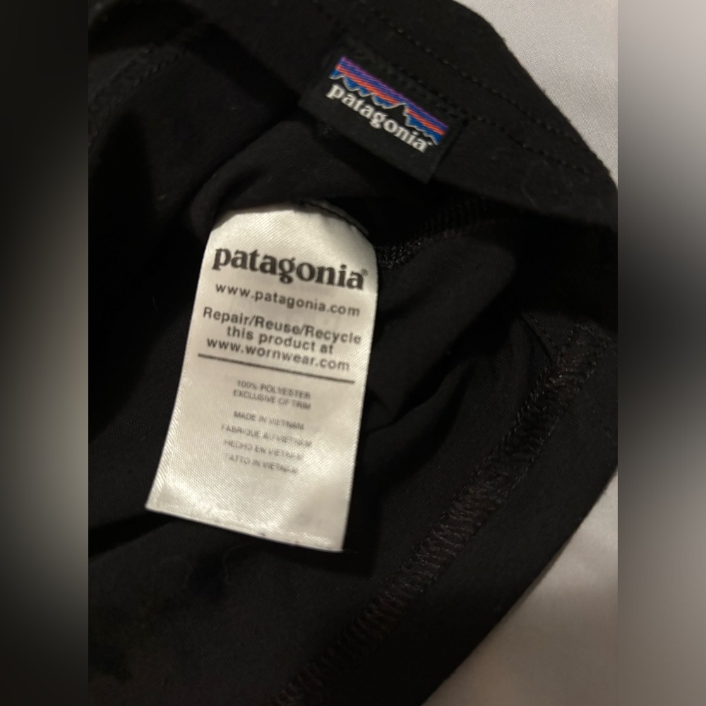 Patagonia Black RTW Active Tank Top Size Medium - Picture 3 of 6